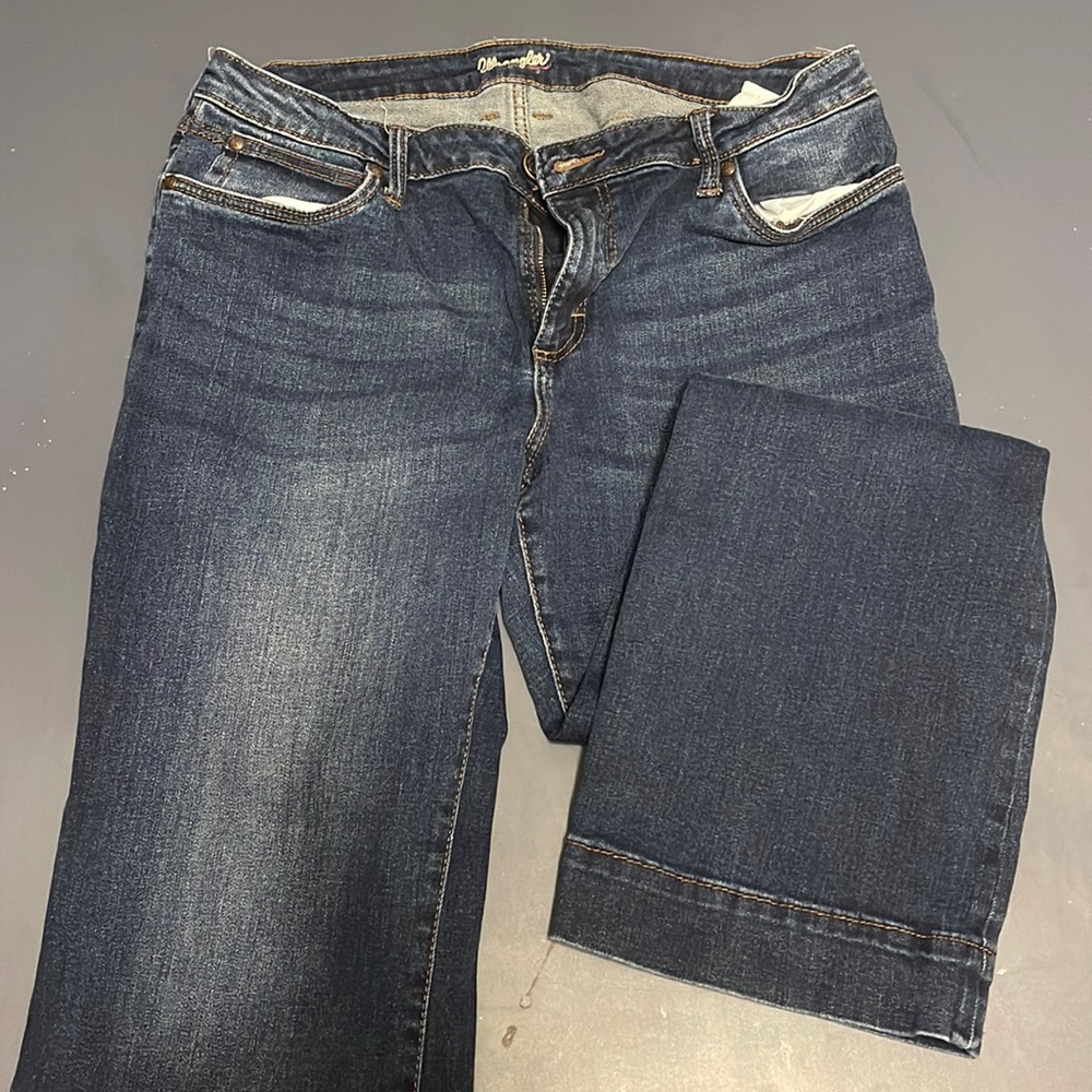 wrangler bootcut jeans